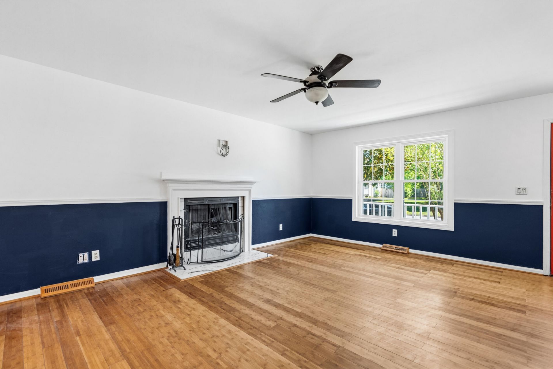 606 Dolphin Drive Photo 9