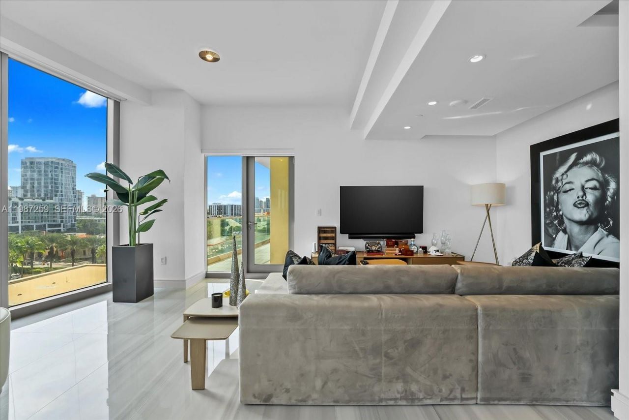 17901 Collins, Unit 604, Sunny Isles Beach, FL 33160 Photo