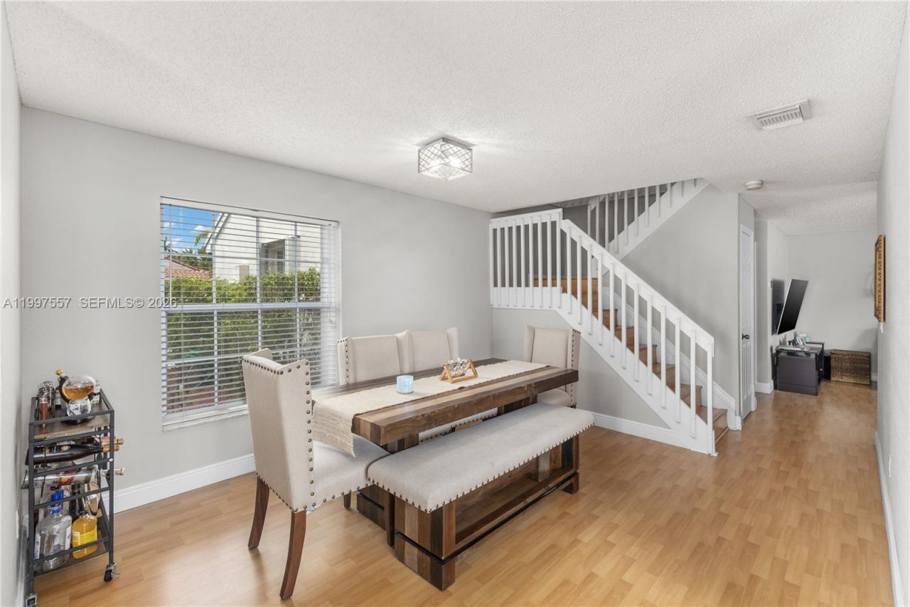 317 SW 191st Ter, Pembroke Pines, FL 33029 Photo