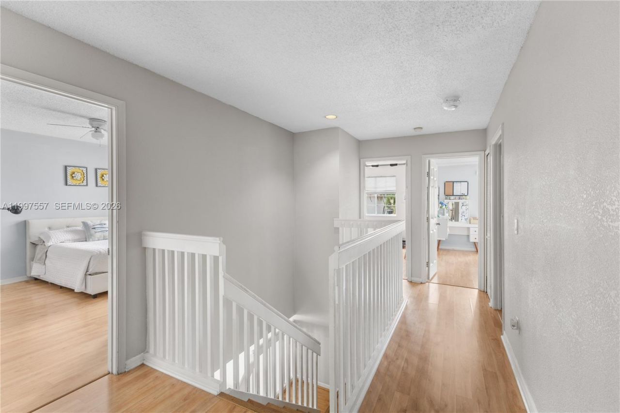 317 SW 191st Ter, Pembroke Pines, FL 33029 Photo