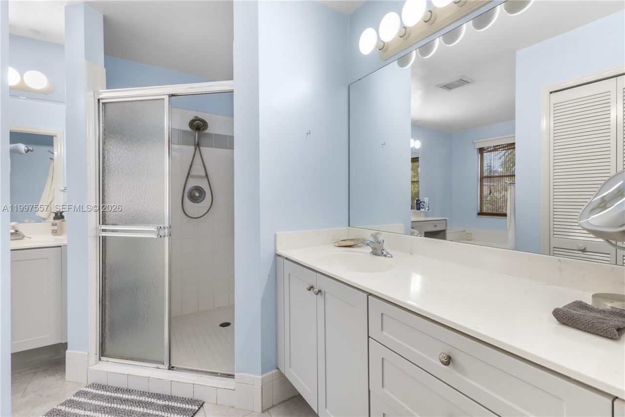 317 SW 191st Ter, Pembroke Pines, FL 33029 Photo