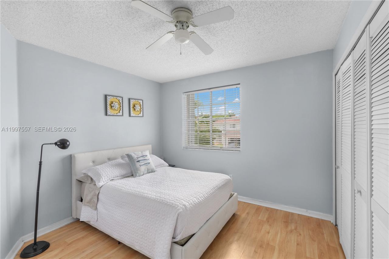 317 SW 191st Ter, Pembroke Pines, FL 33029 Photo