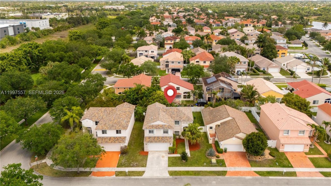 317 SW 191st Ter, Pembroke Pines, FL 33029 Photo