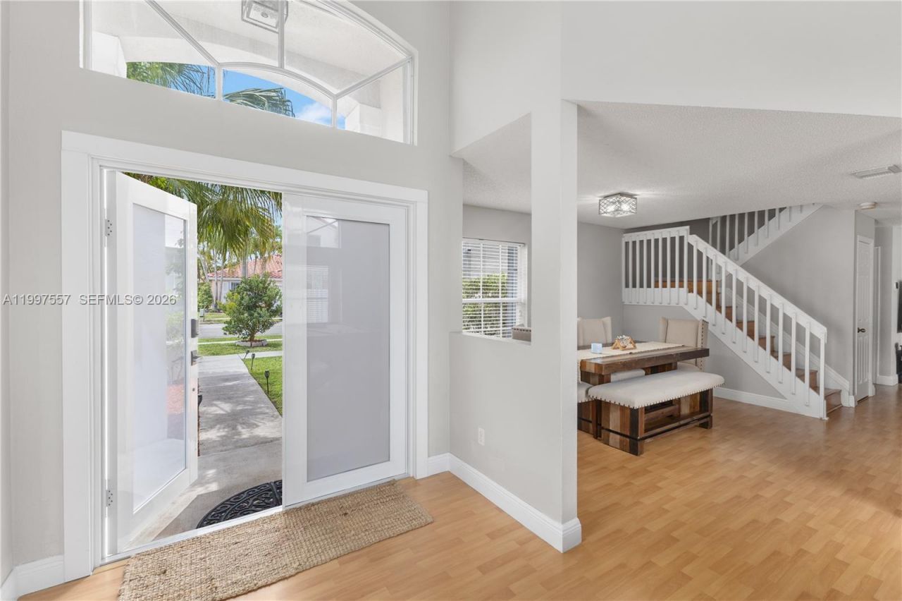 317 SW 191st Ter, Pembroke Pines, FL 33029 Photo