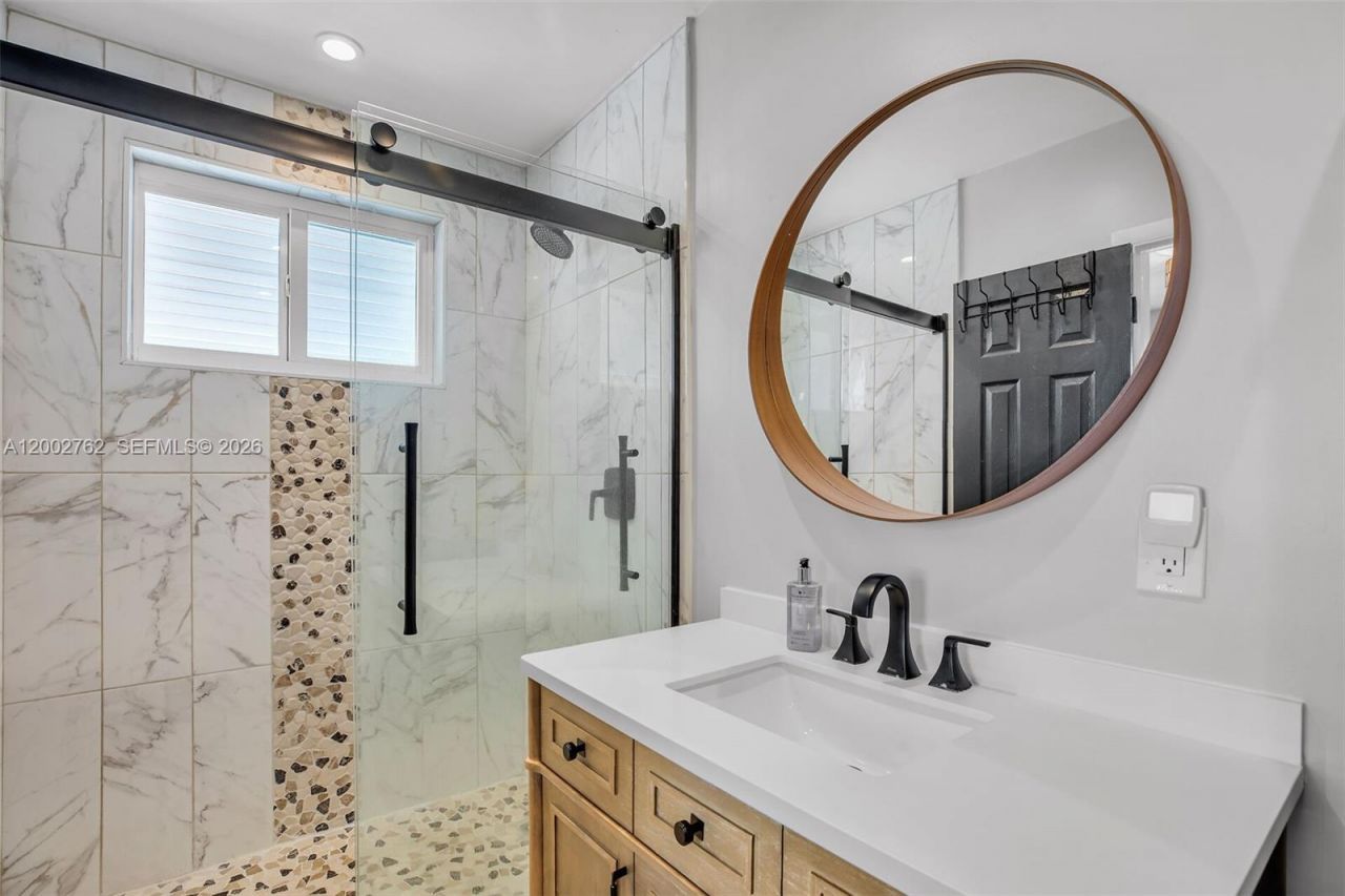 128 Dove Ave, Key Largo, FL 33070 Photo