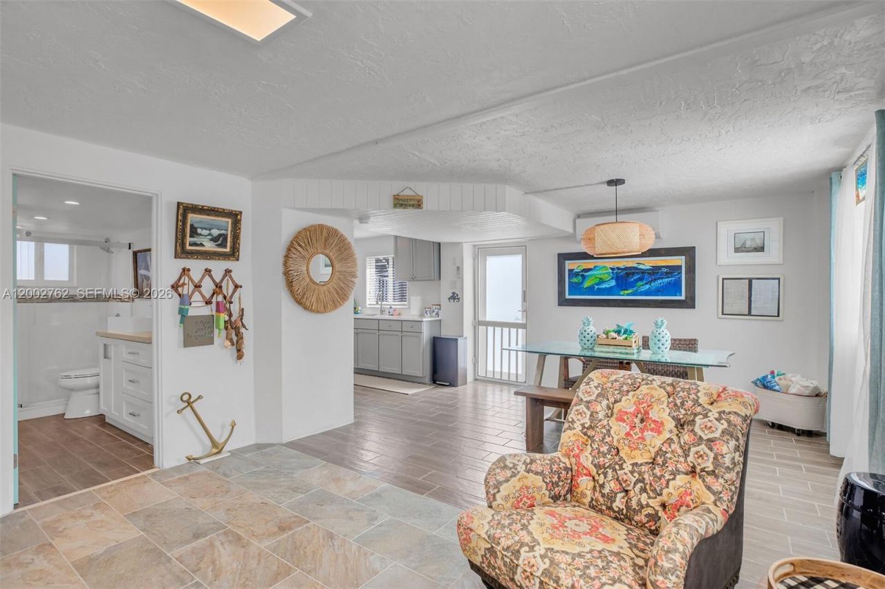 128 Dove Ave, Key Largo, FL 33070 Photo