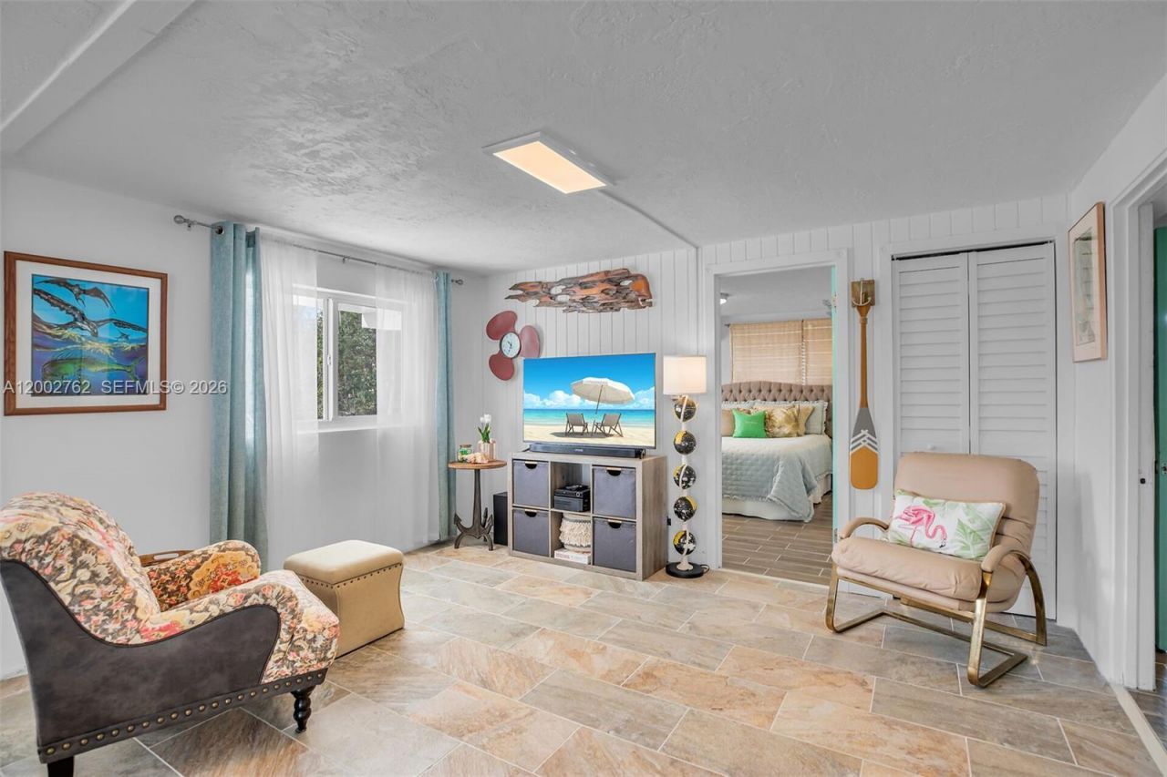 128 Dove Ave, Key Largo, FL 33070 Photo