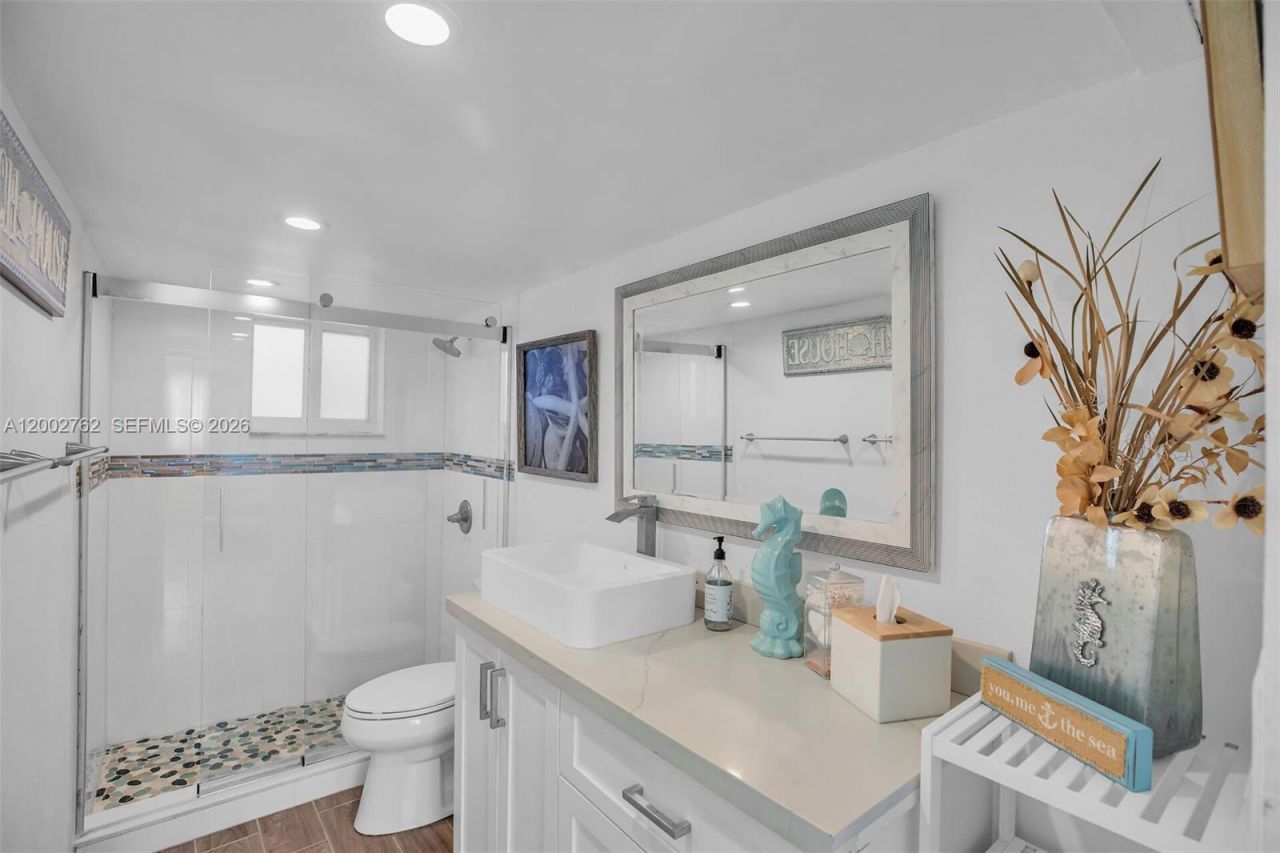 128 Dove Ave, Key Largo, FL 33070 Photo