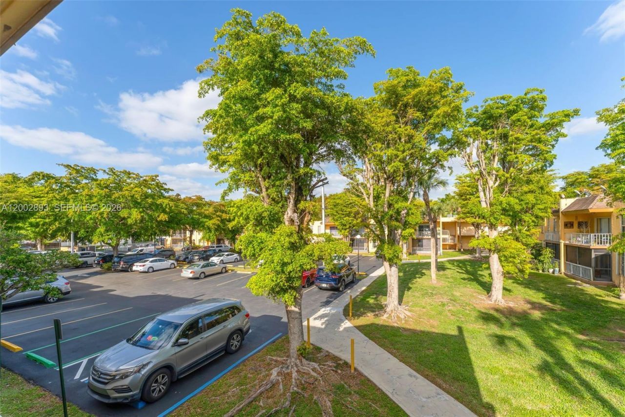 13700 SW 62nd St, Unit 244, Miami, FL 33183 Photo