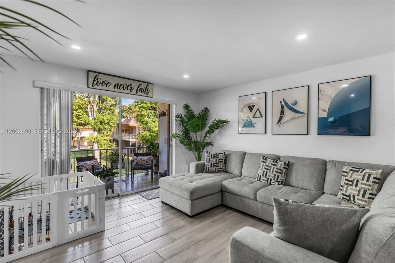 13700 SW 62nd St, Unit 244, Miami, FL 33183 Photo