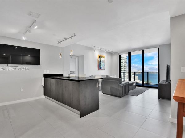 1010 Brickell Ave, Unit 2902, Miami, FL 33131