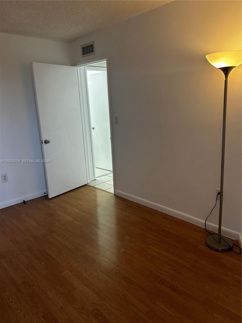 6955 NW 186th St, Unit F407, Hialeah, FL 33015 Photo