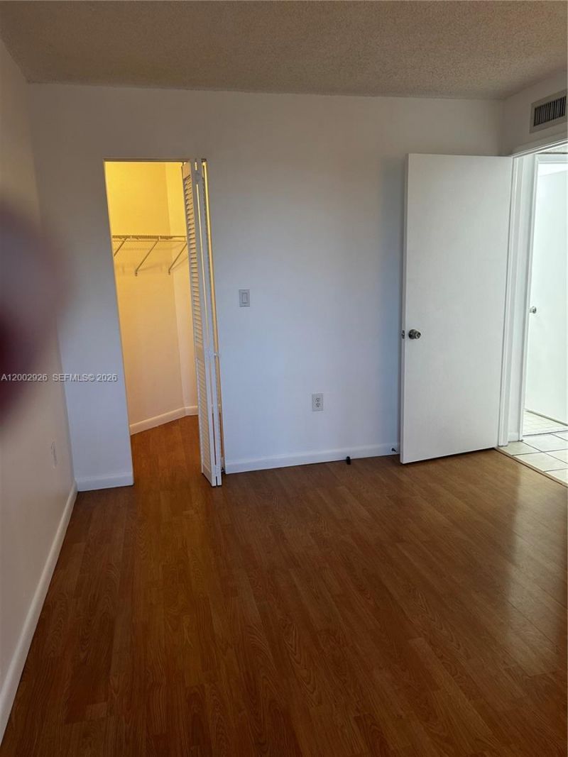 6955 NW 186th St, Unit F407, Hialeah, FL 33015 Photo