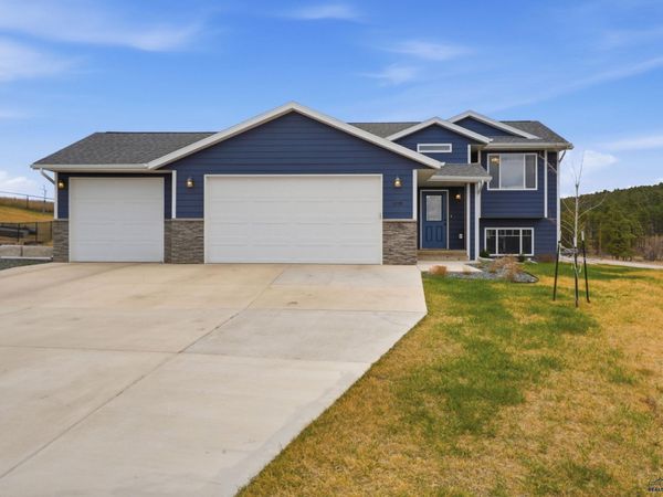 5238 CHALKSTONE CT, Rapid City, SD 57701