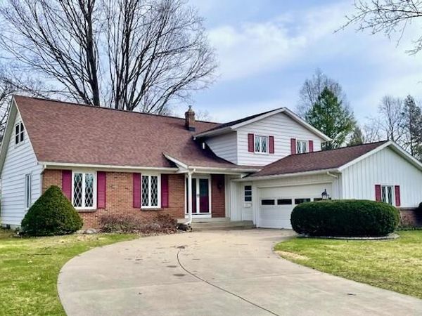 6743 Hickory Point Drive E, Portage, MI 49024