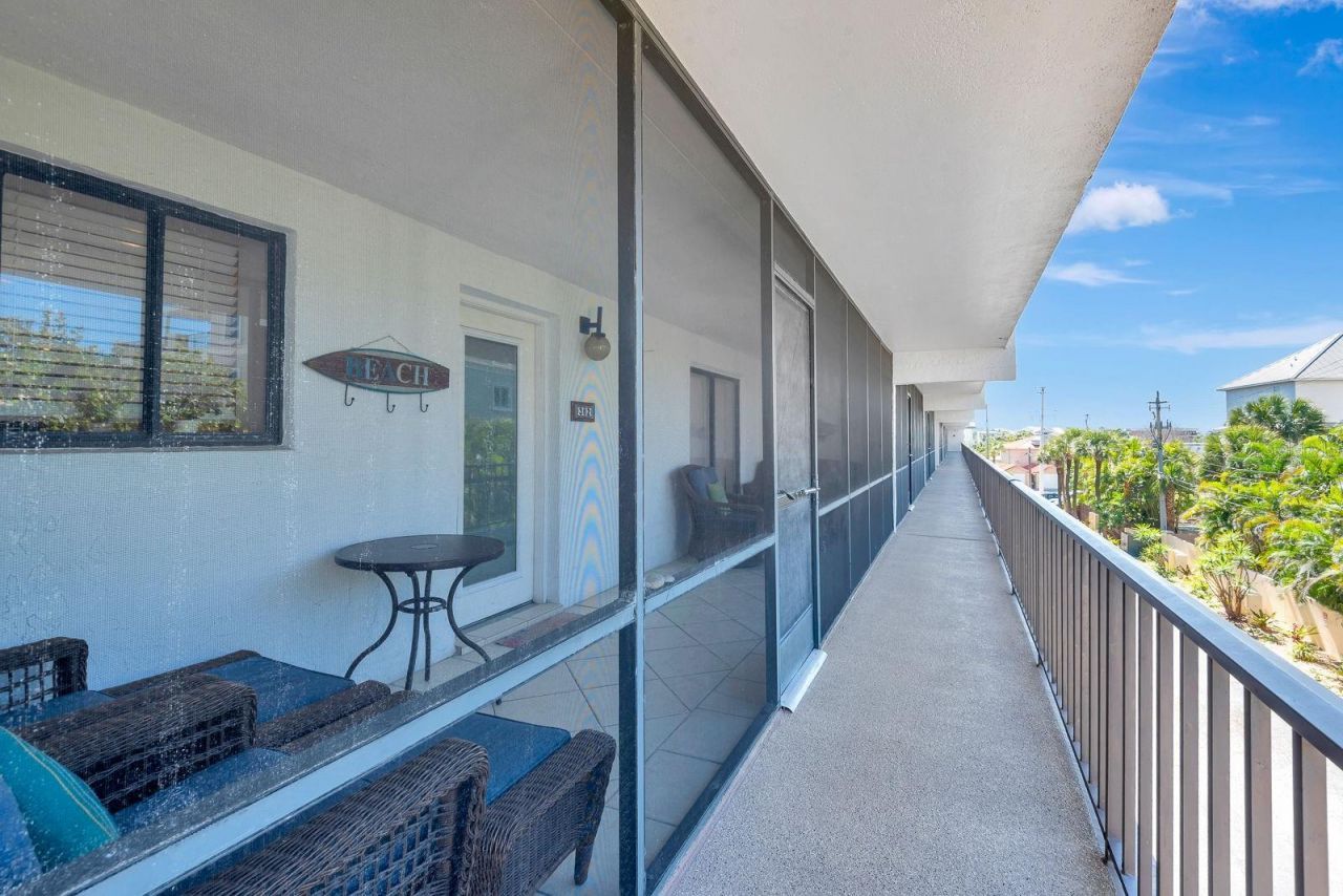 350 S Polk Drive, Unit 302, Sarasota, FL 34236 Photo