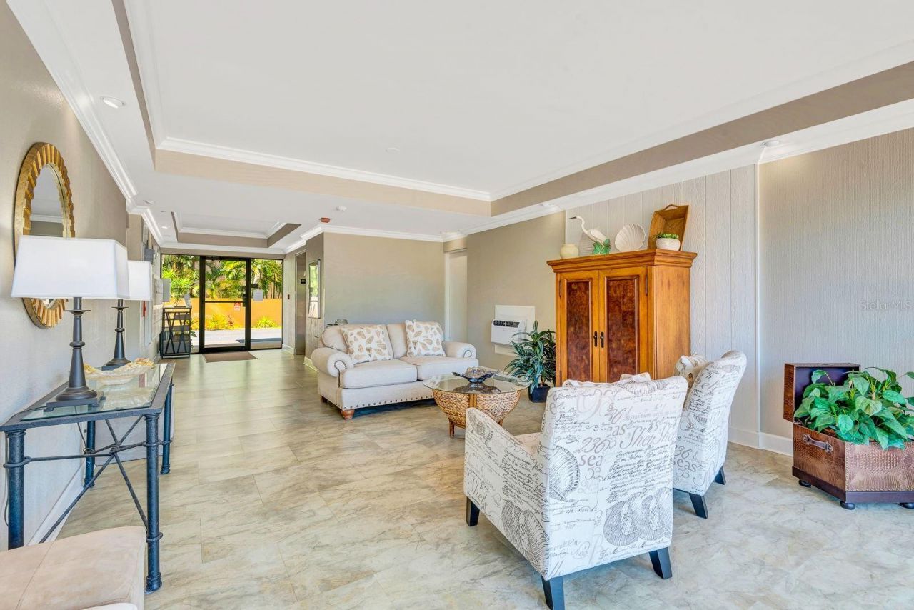 350 S Polk Drive, Unit 302, Sarasota, FL 34236 Photo