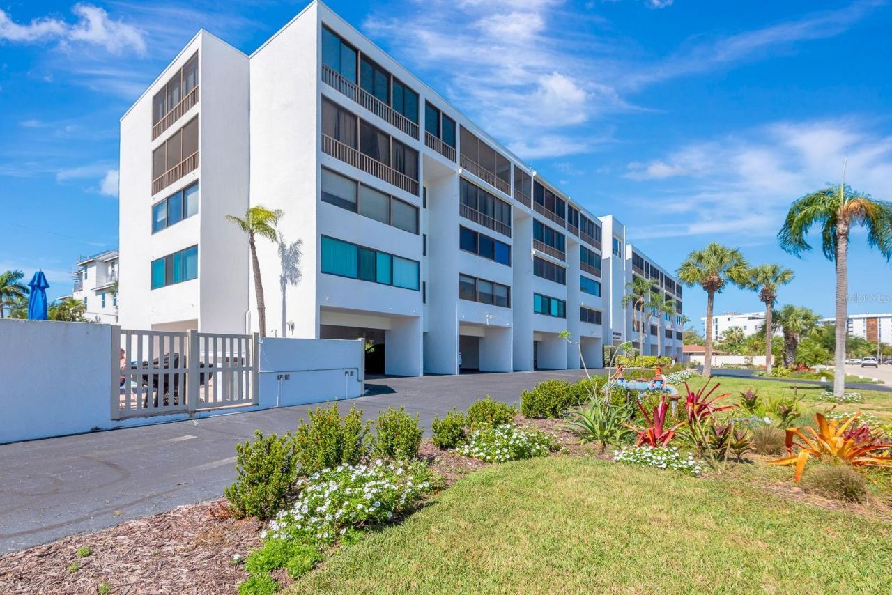 350 S Polk Drive, Unit 302, Sarasota, FL 34236 Photo