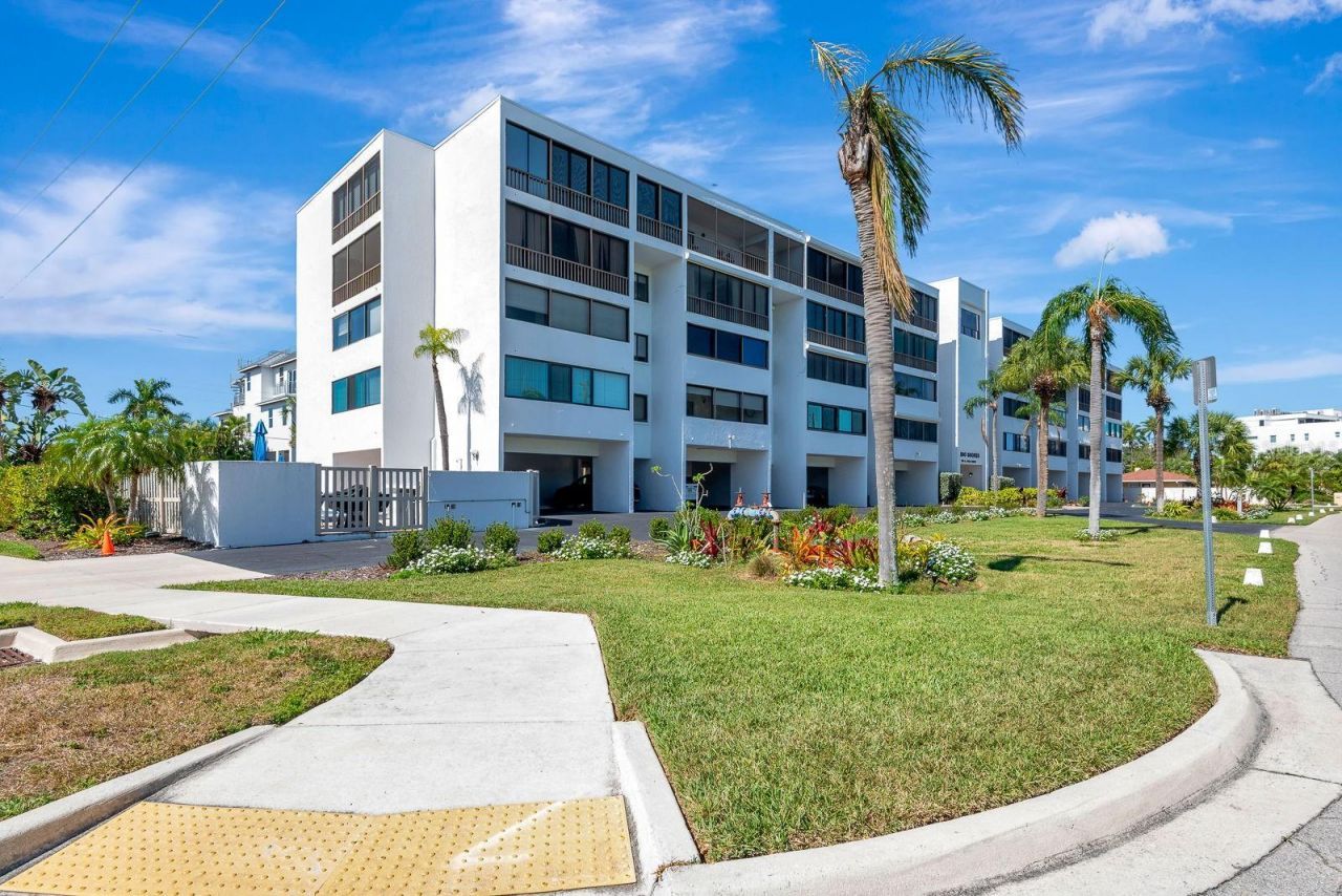 350 S Polk Drive, Unit 302, Sarasota, FL 34236 Photo
