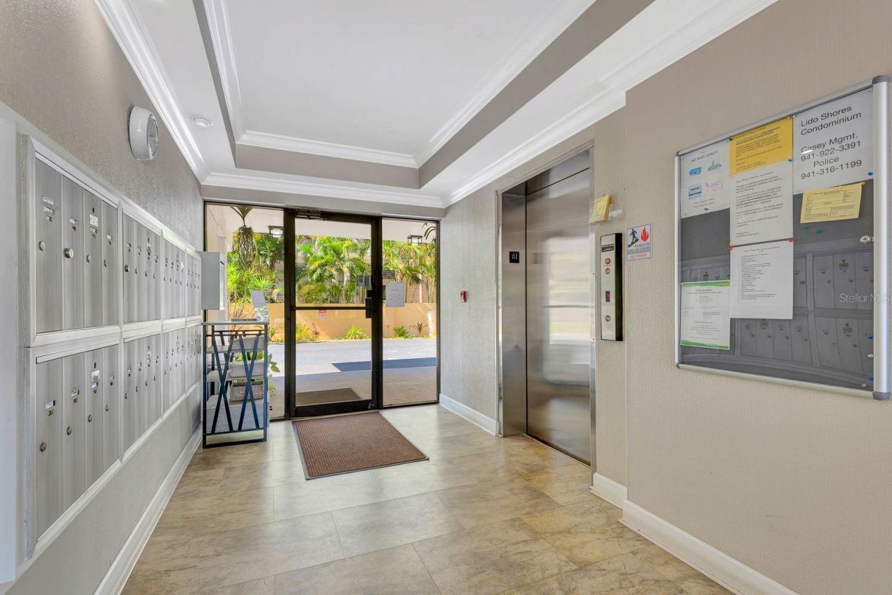 350 S Polk Drive, Unit 302, Sarasota, FL 34236 Photo