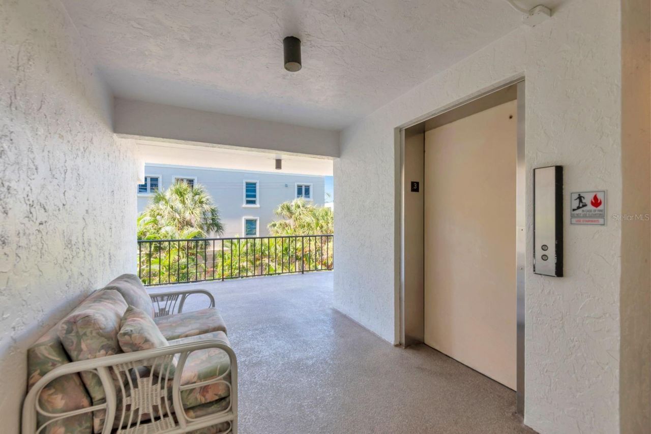 350 S Polk Drive, Unit 302, Sarasota, FL 34236 Photo