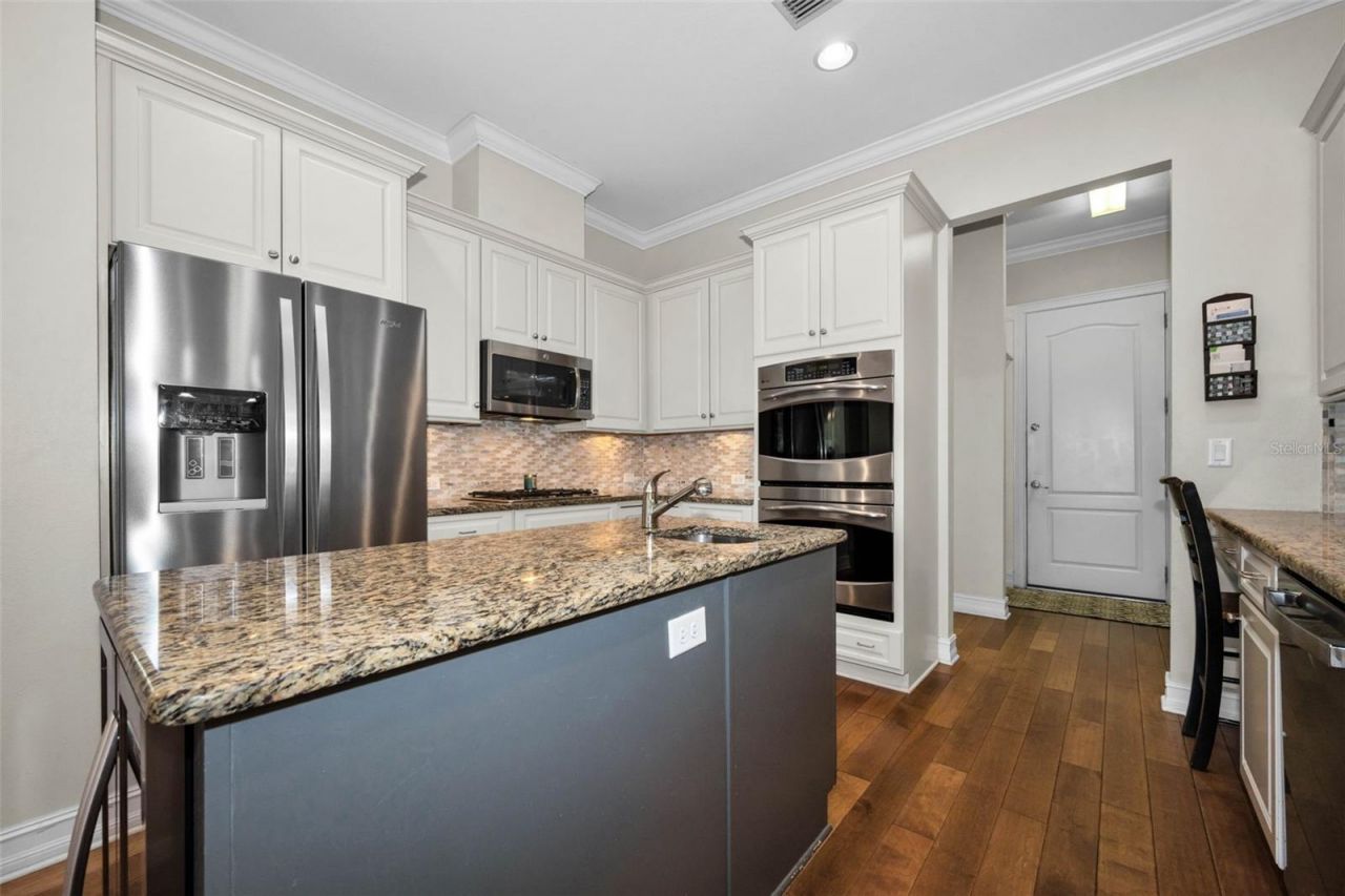 14915 Smitter Reserve Drive, Tampa, FL 33618 Photo