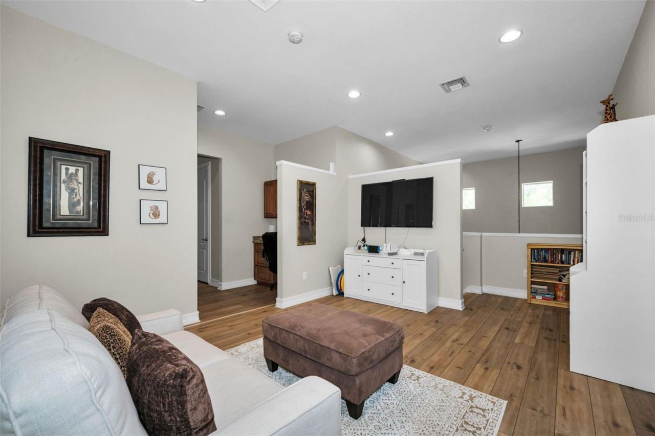14915 Smitter Reserve Drive, Tampa, FL 33618 Photo