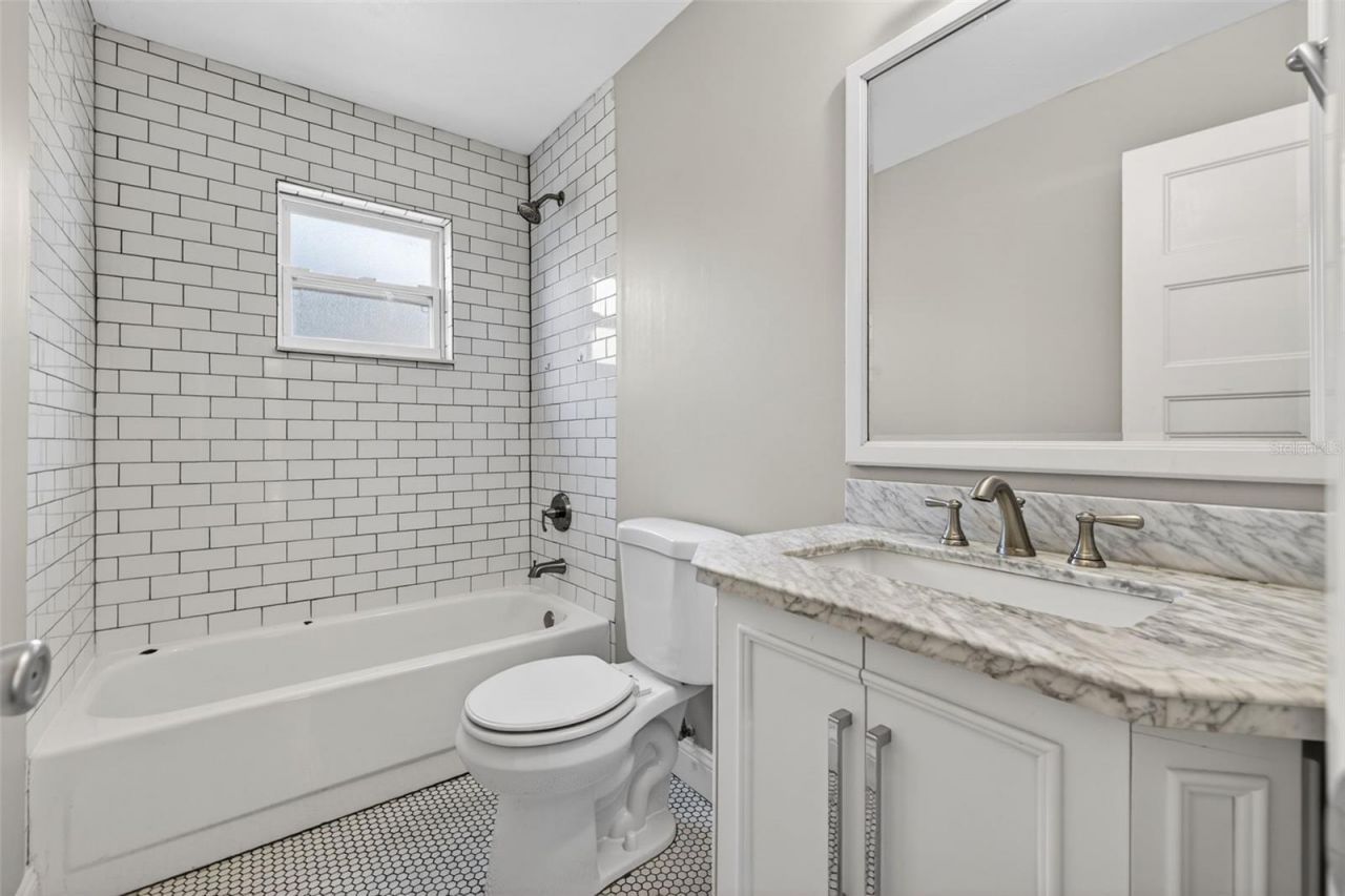 4200 Beach Drive Se, Saint Petersburg, FL 33705 Photo