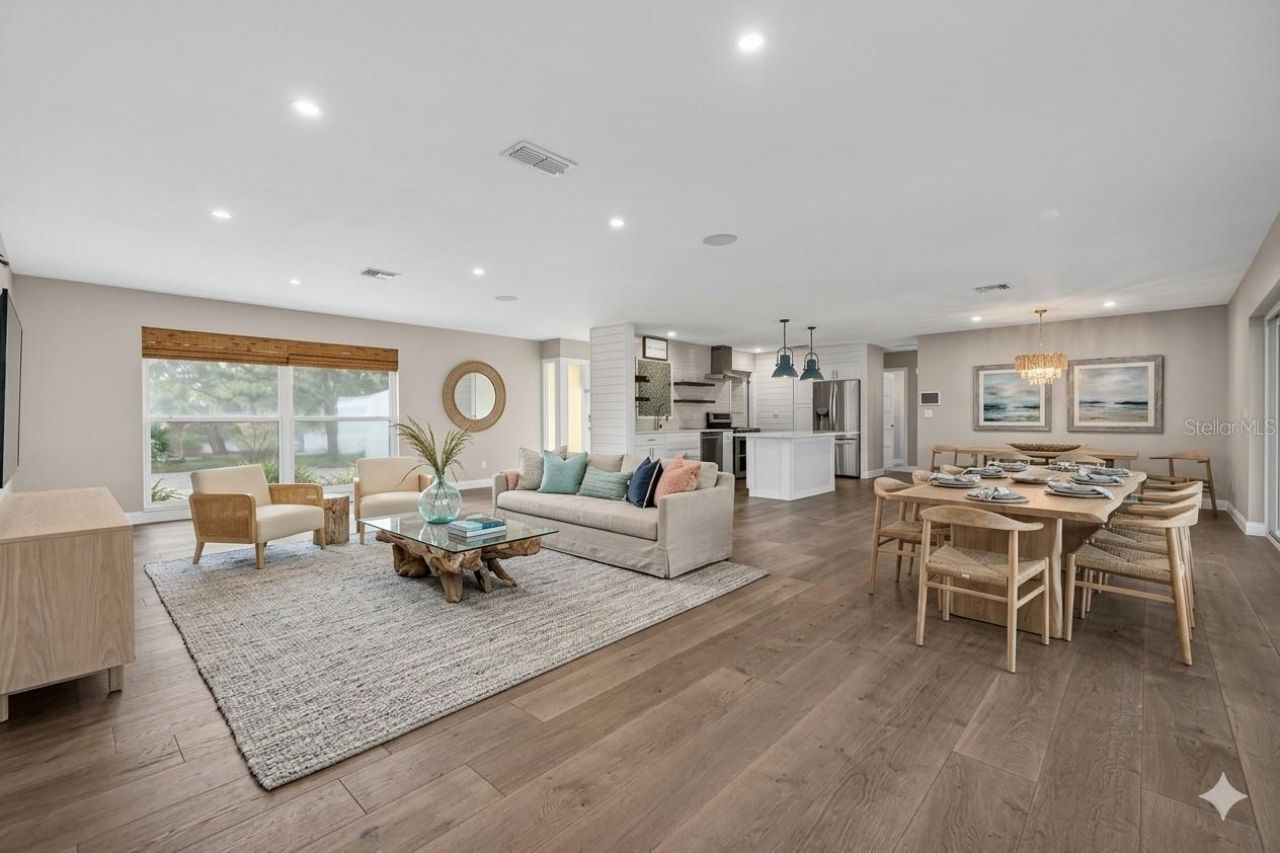 4200 Beach Drive Se, Saint Petersburg, FL 33705 Photo