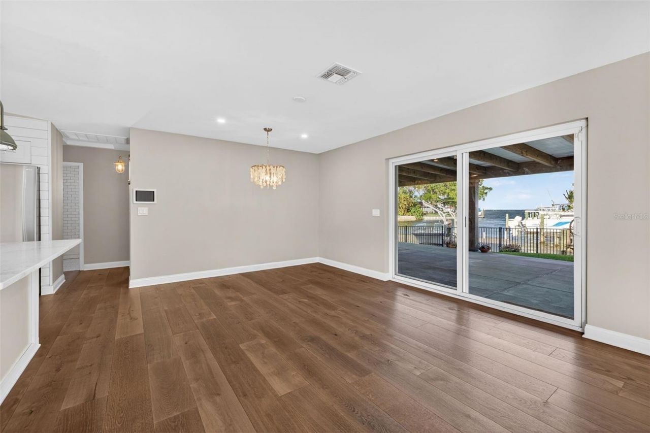 4200 Beach Drive Se, Saint Petersburg, FL 33705 Photo