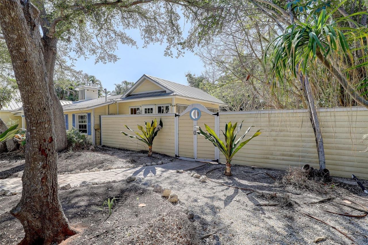 226 Ogden Street, Sarasota, FL 34242 Photo