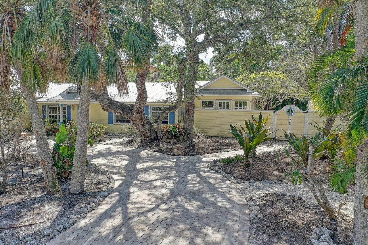 226 Ogden Street, Sarasota, FL 34242 Photo