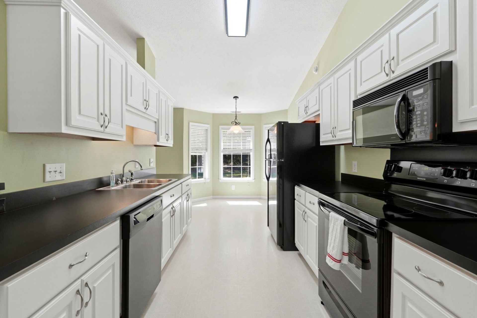 722 Drawbridge Dr. Photo 10