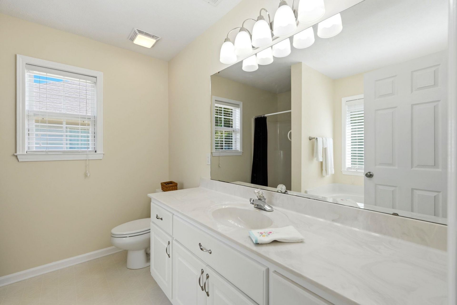 722 Drawbridge Dr. Photo 17