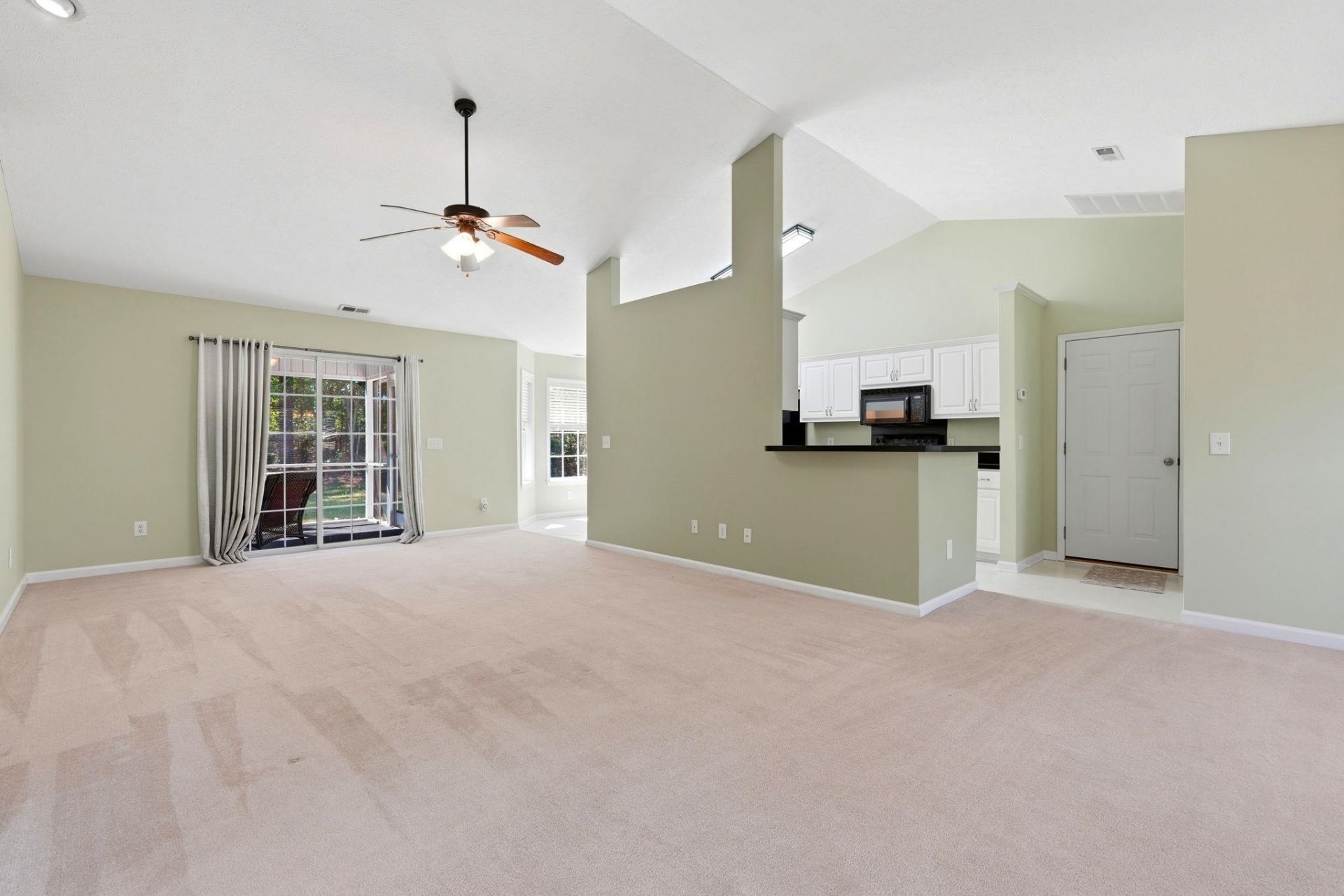 722 Drawbridge Dr. Photo 24