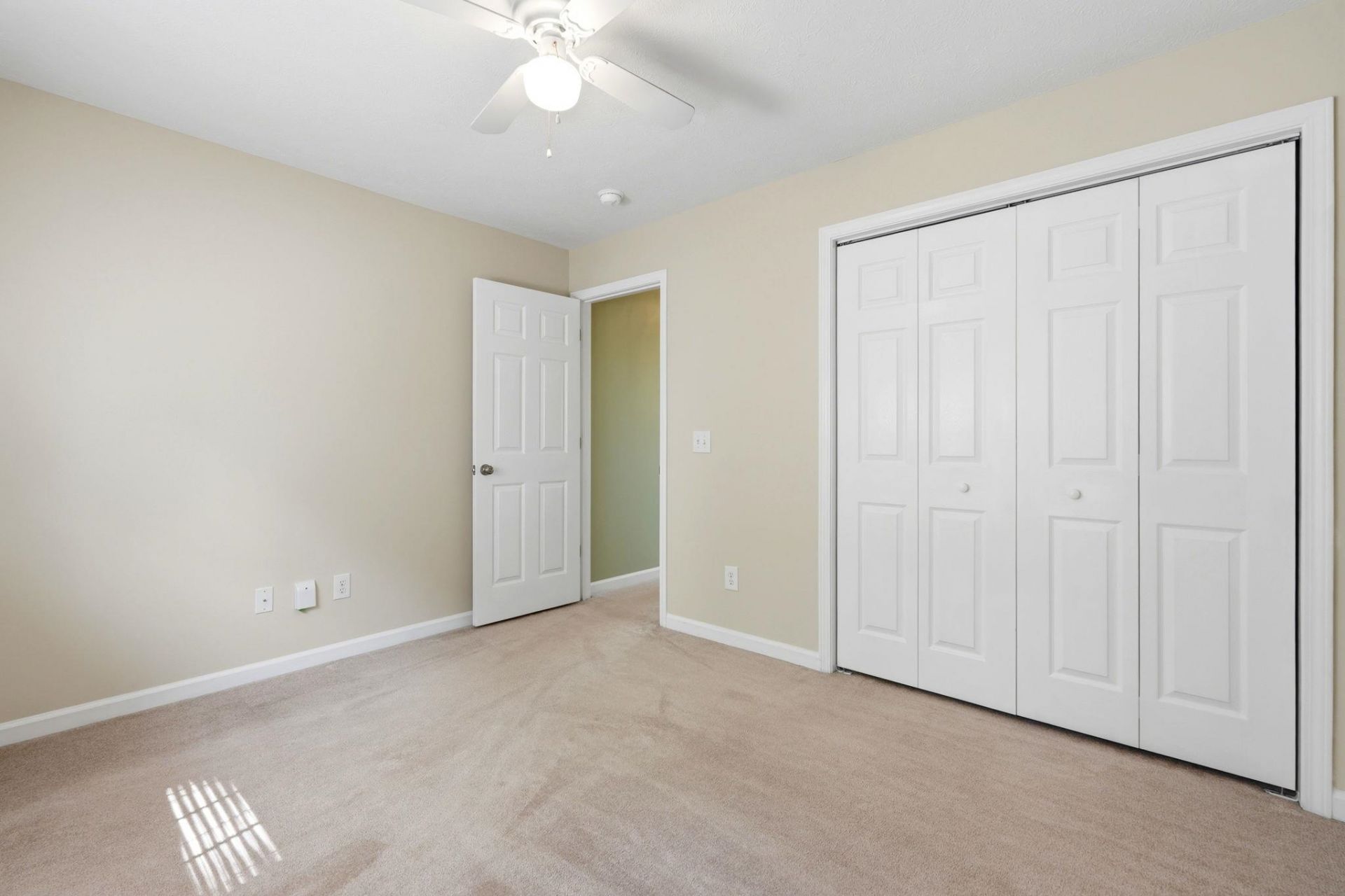 722 Drawbridge Dr. Photo 26