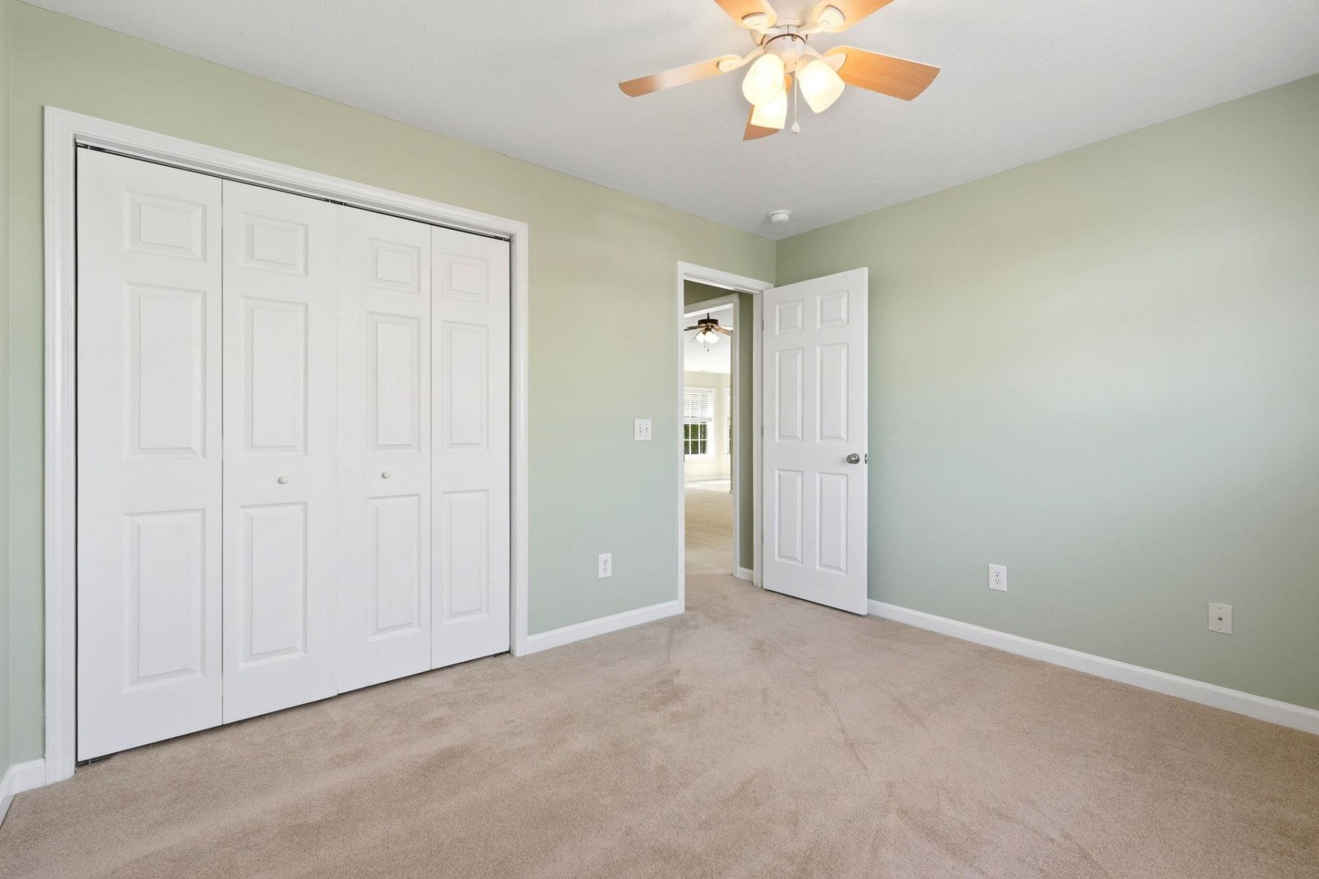 722 Drawbridge Dr. Photo 5