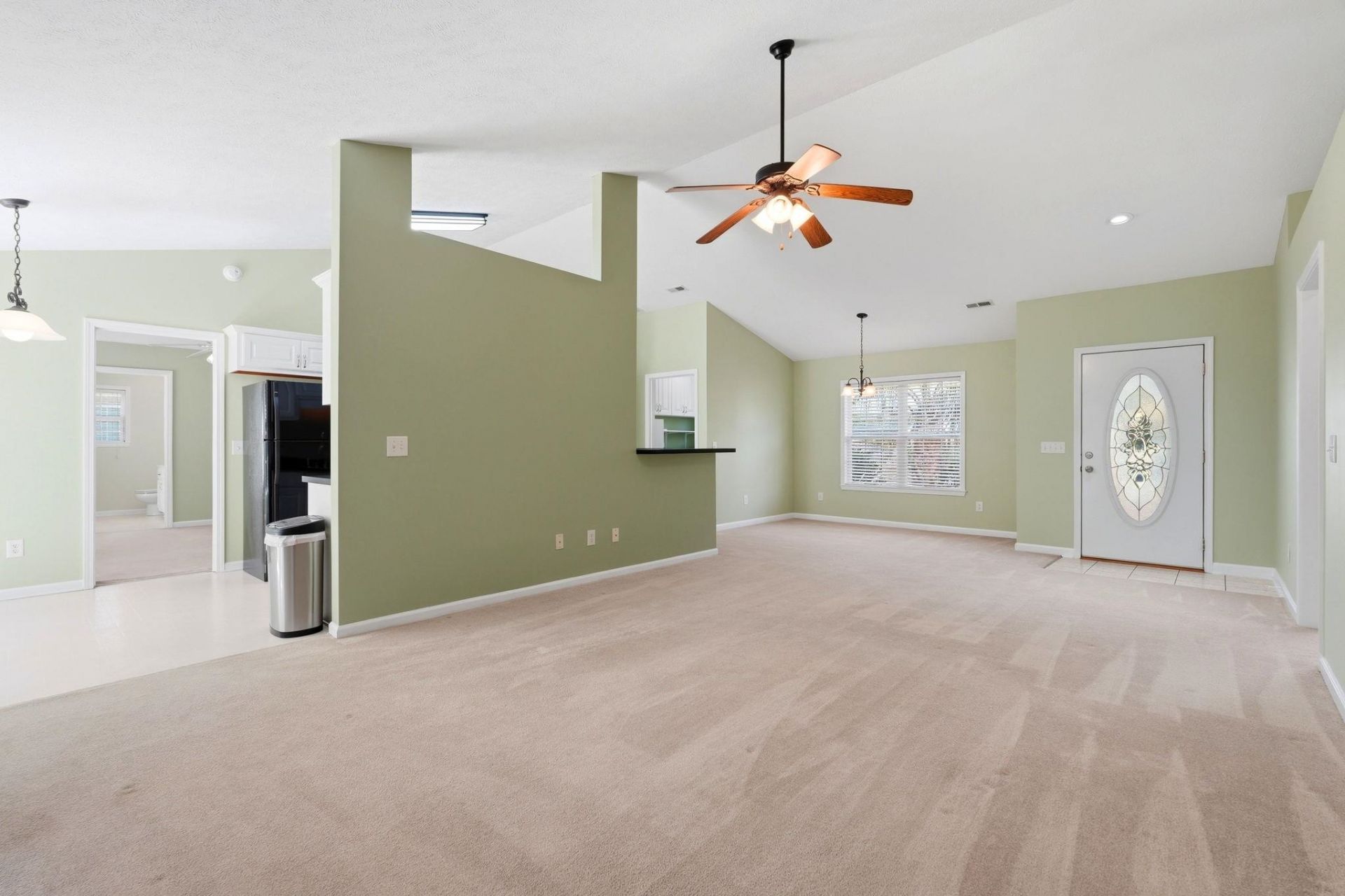 722 Drawbridge Dr. Photo 7