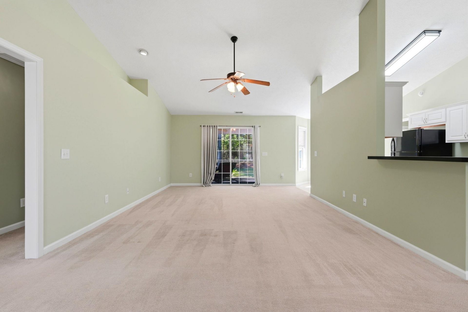 722 Drawbridge Dr. Photo 9