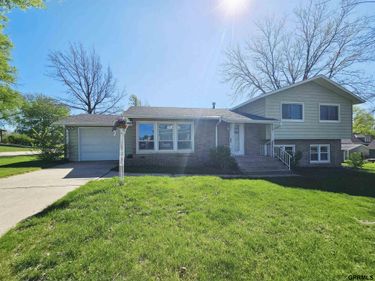 410 N Clark Avenue, Sutton, NE 68979
