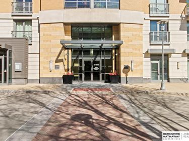 3200 Farnam Court, Unit 3613, Omaha, NE 68131
