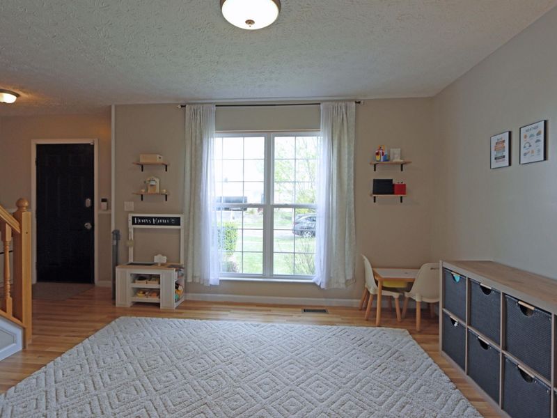 661 Toria Drive, Reynoldsburg, OH 43068 Photo 11