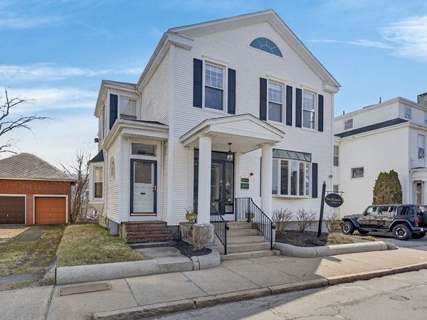 446 County St, New Bedford, MA 02740