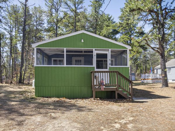 6 Log Cabin Lane, Waterboro, ME 04087