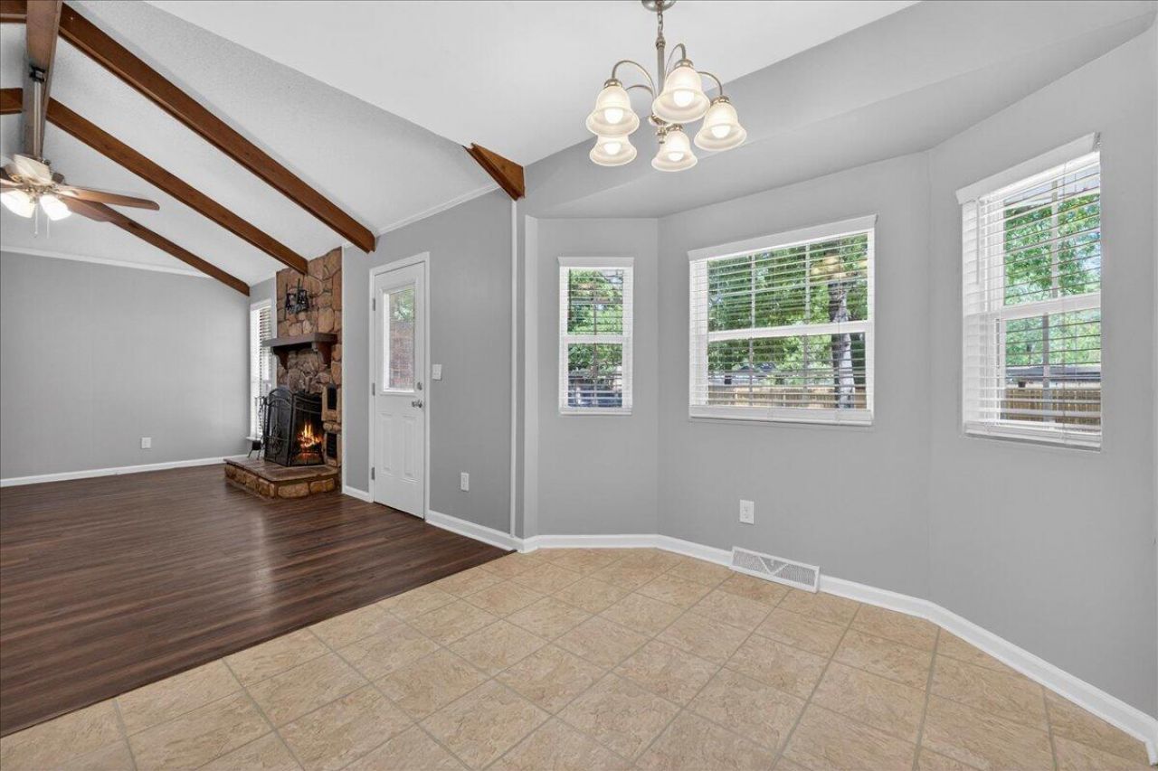 403 Splitrail Drive Photo 14