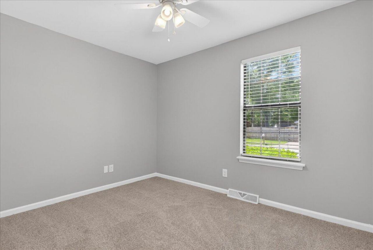 403 Splitrail Drive Photo 21