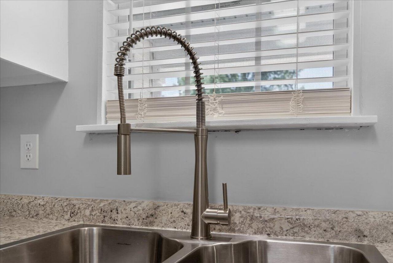 403 Splitrail Drive Photo 9