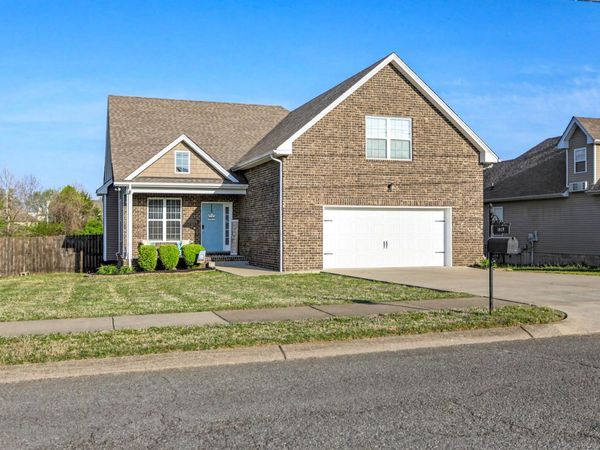 1029 Monticello Pl, Gallatin, TN 37066