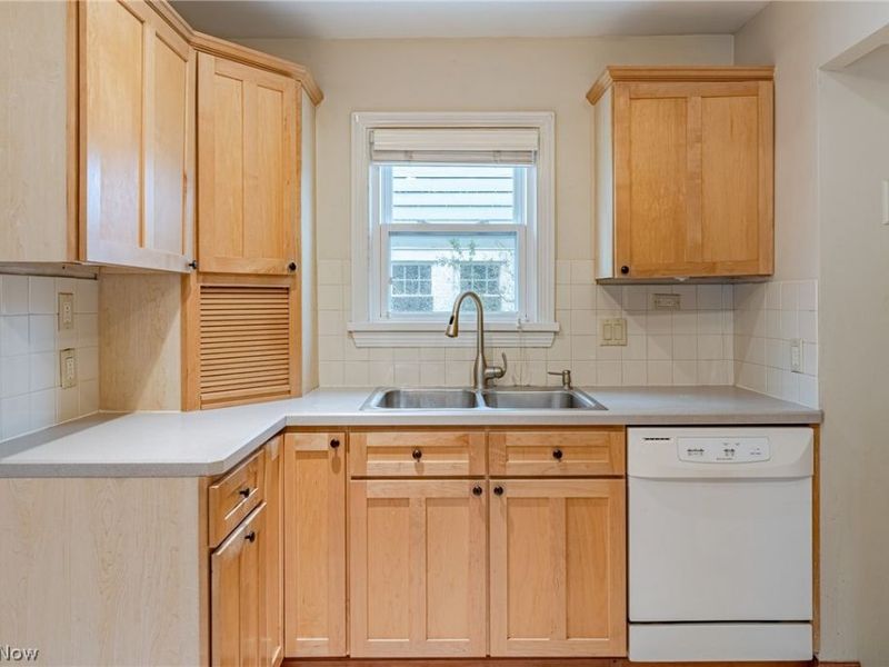 1294 Giel Avenue, Lakewood, OH 44107 Photo 8