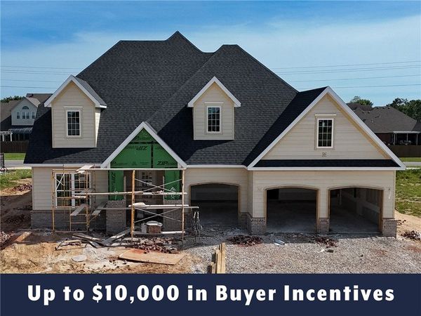 6557 Courtland Avenue, Springdale, AR 72762